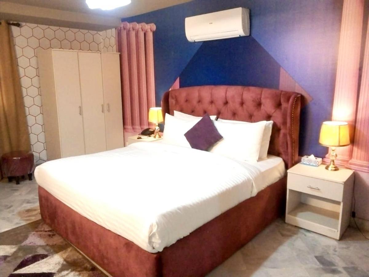 Bondi Beach Resort Karachi Bagian luar foto