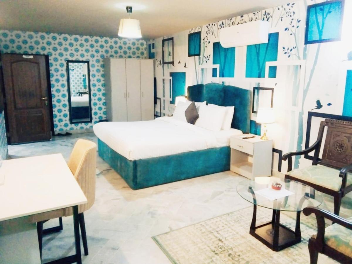 Bondi Beach Resort Karachi Bagian luar foto